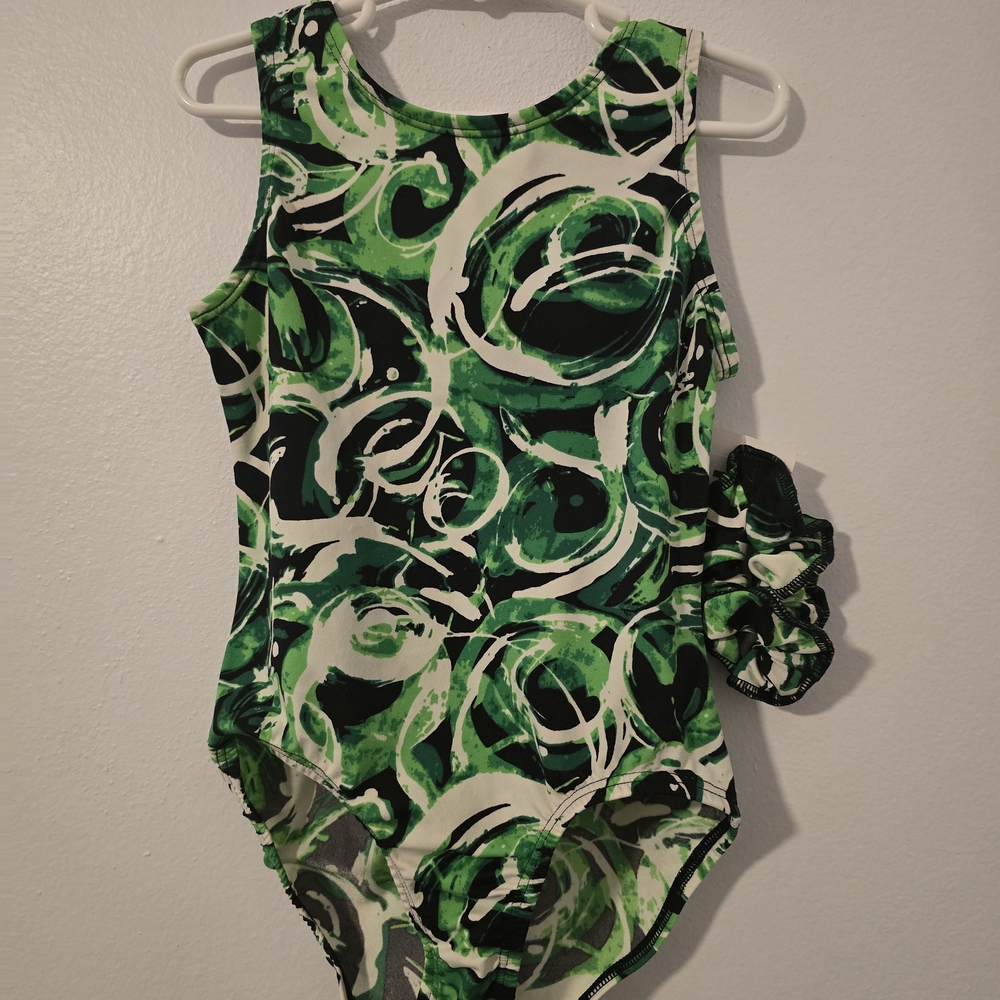 NWT Aero Leotard Gymnastics Dance Child Large With Scrunchie Green Multi-Color
